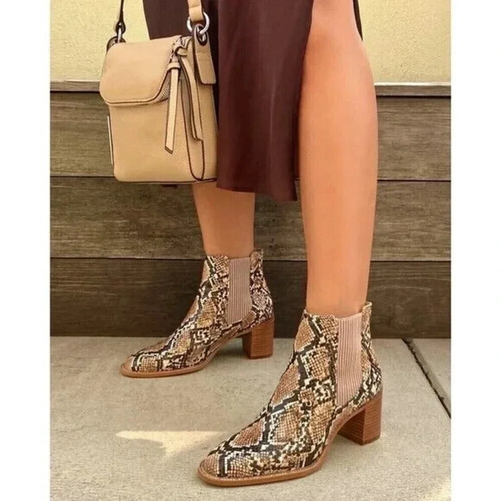 Vince Camuto Jentilliy Snake Print‎ Chelsea Boots 5.5 M